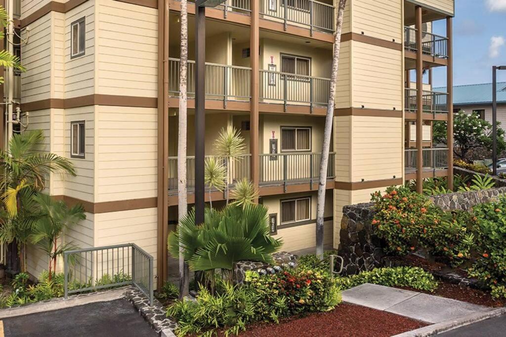 Beautiful 2 Bedroom Condo @ Kona! Kailua-Kona Exterior foto