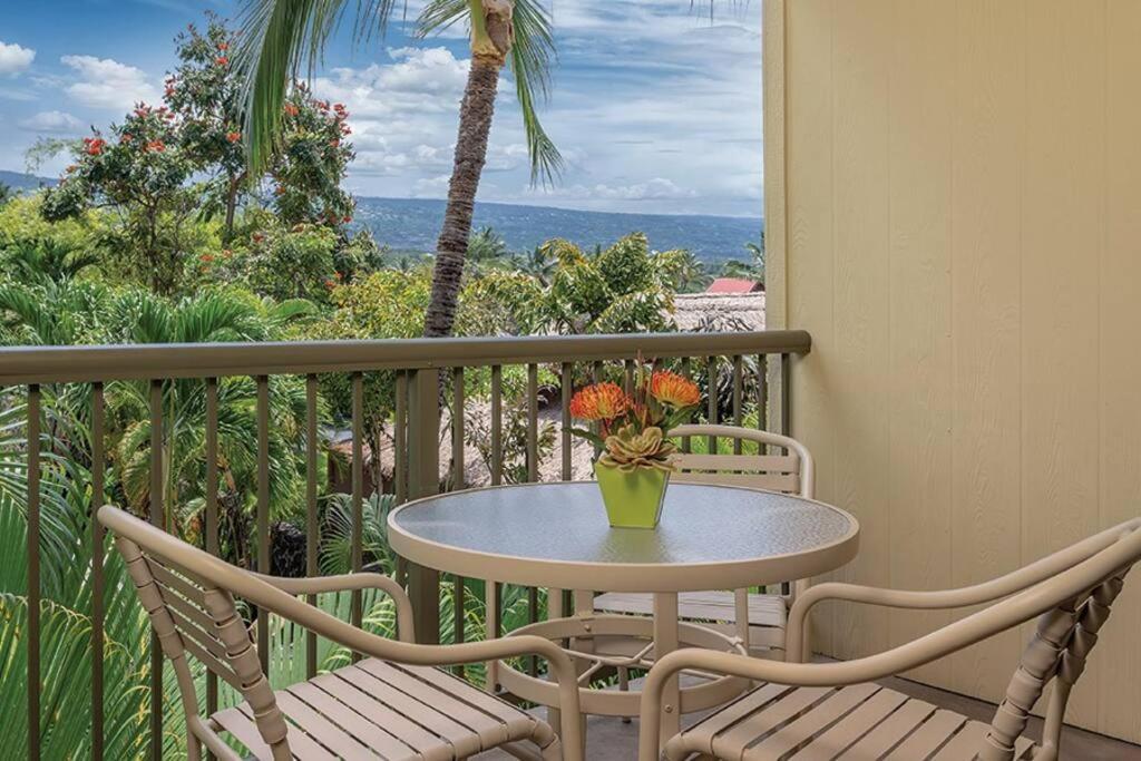 Beautiful 2 Bedroom Condo @ Kona! Kailua-Kona Exterior foto